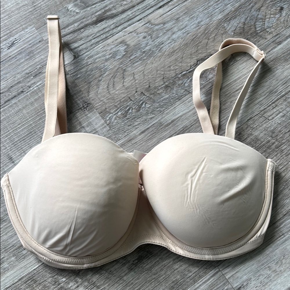 PINK Victoria's Secret Light Beige Underwire Bra